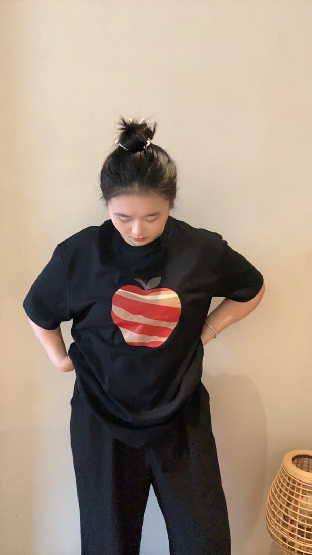 美式苹果夏日水果短袖T恤黑色女2025新款宽松圆领纯棉重磅上衣潮