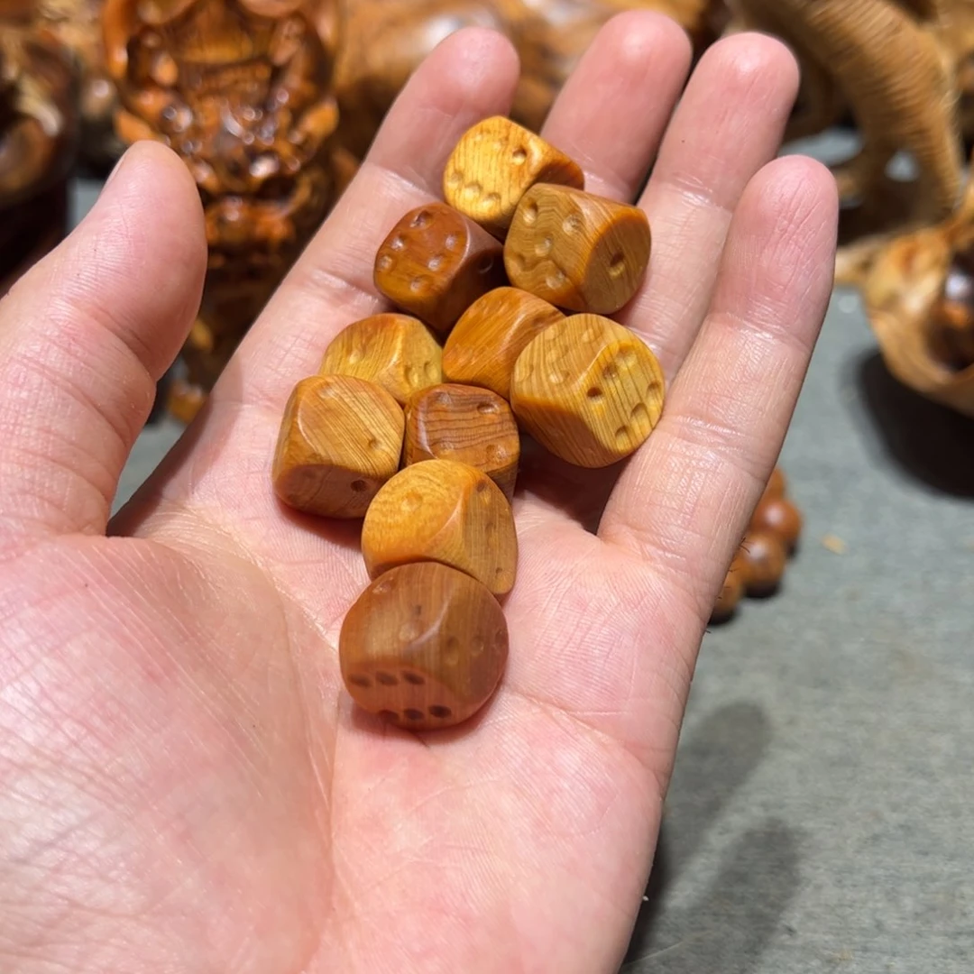 酆***都柏木（崖柏）北太行陈化崖柏十个