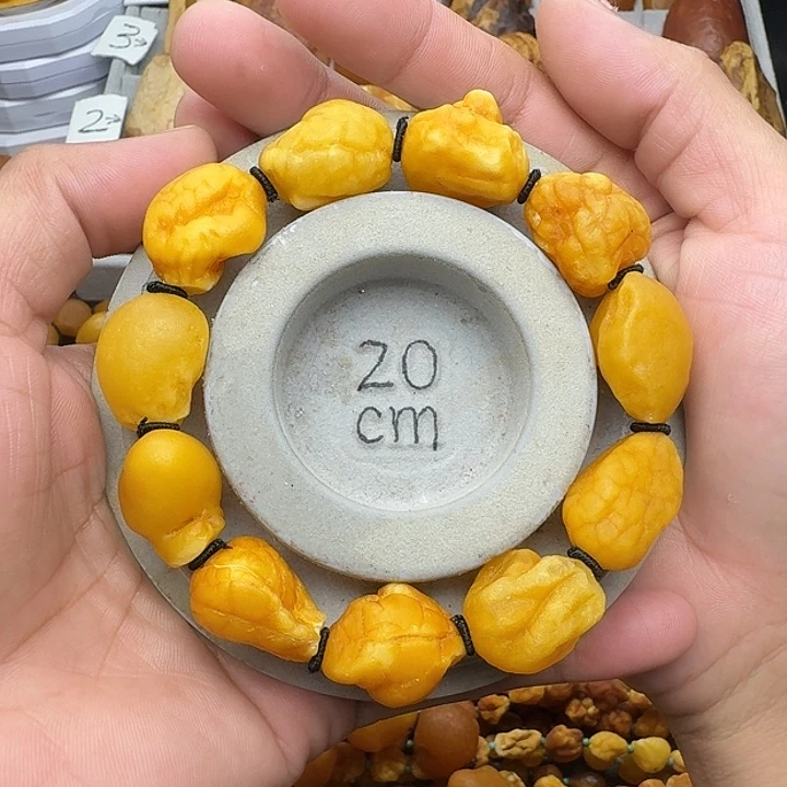 琥珀未镶嵌裸石天然蜜蜡手串