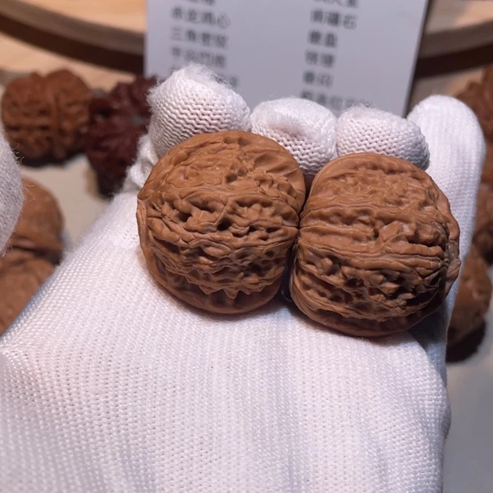 文玩核桃吊坠32 32 小白狮子 福利对不退换