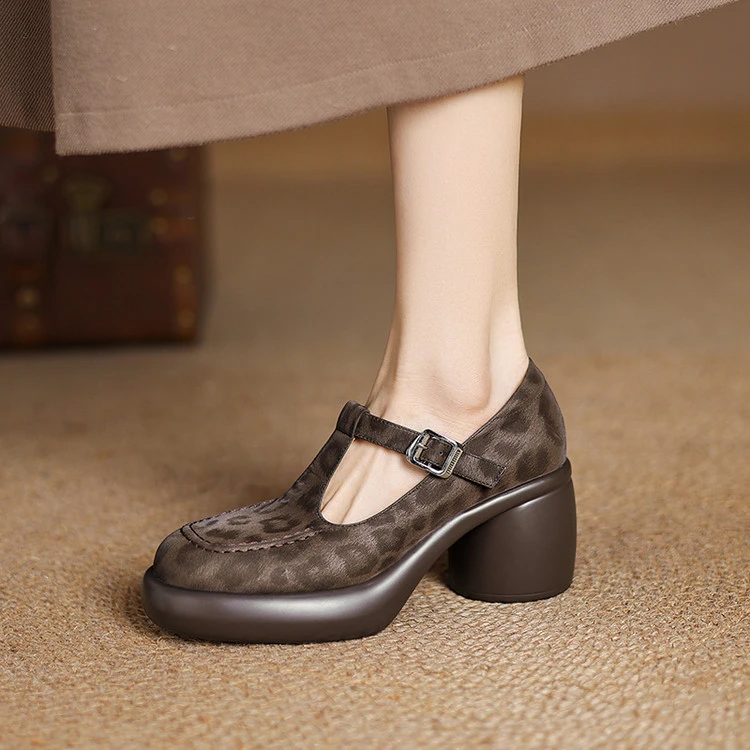 7cm高跟圆头粗跟纯色聚氨酯胶粘工艺2025春季玛丽珍鞋女浅口单鞋