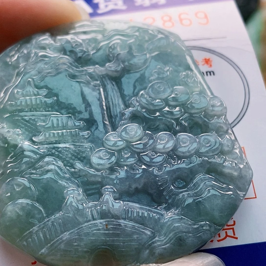 吊坠(不含链)未镶嵌翡翠