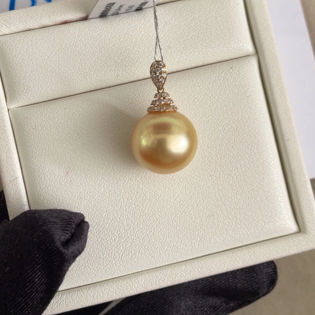 18K金镶嵌海水珍珠吊坠(不含链)13.5mm