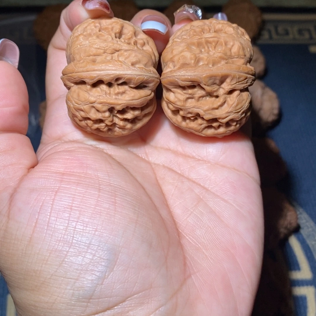 文玩核桃吊坠41尺全品平谷元宝