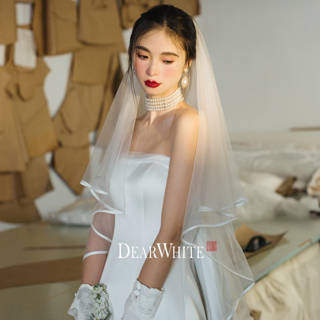 亲爱的白头纱《云边》原创求婚头纱领证缎面法式新娘主婚纱复古头饰