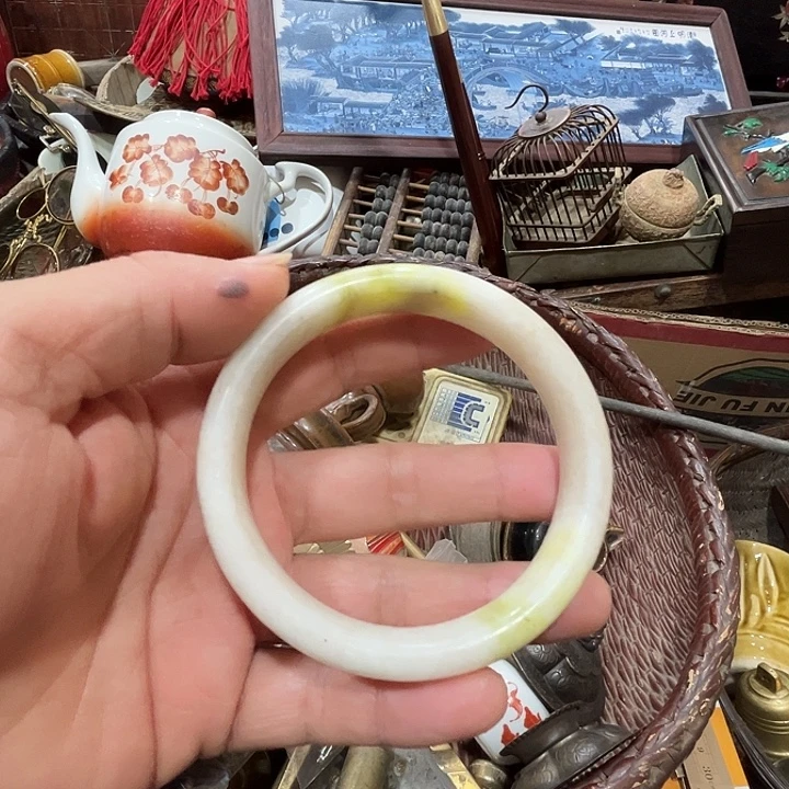 欢***在瓷片摆件工艺品热卖中