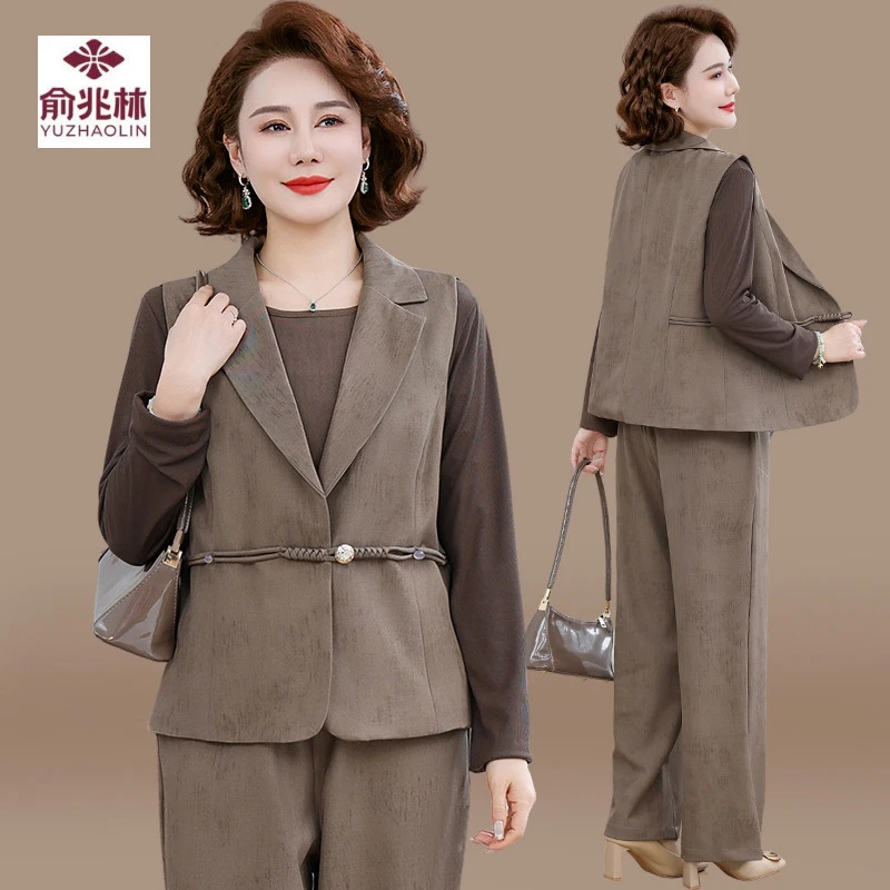 中年妈妈端庄大气套装秋装马甲外套2025新款中老年人女装春秋上衣