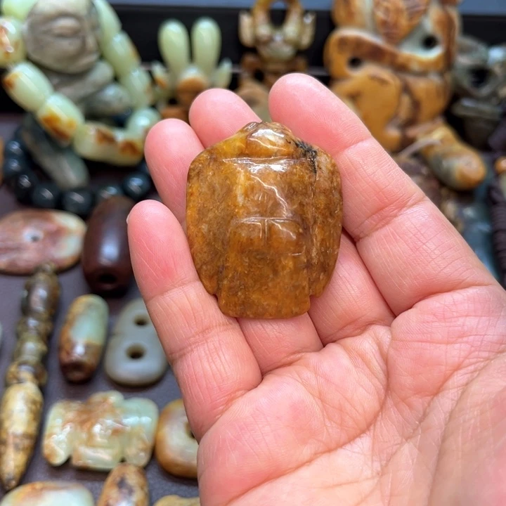 岫岩河磨玉（透闪石质玉）未镶嵌挂件珠***S