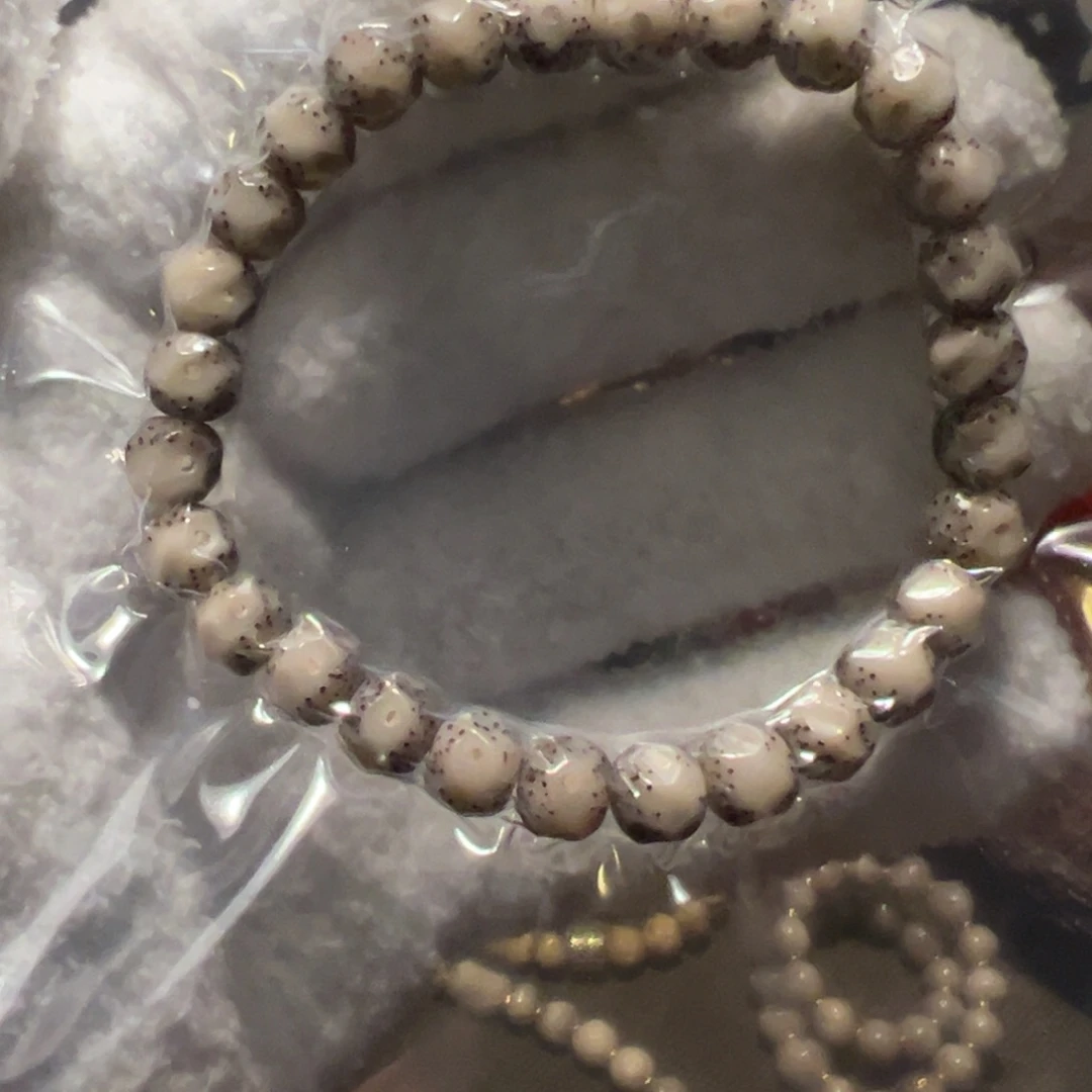 吊坠橄榄核8无相全玉化单圈