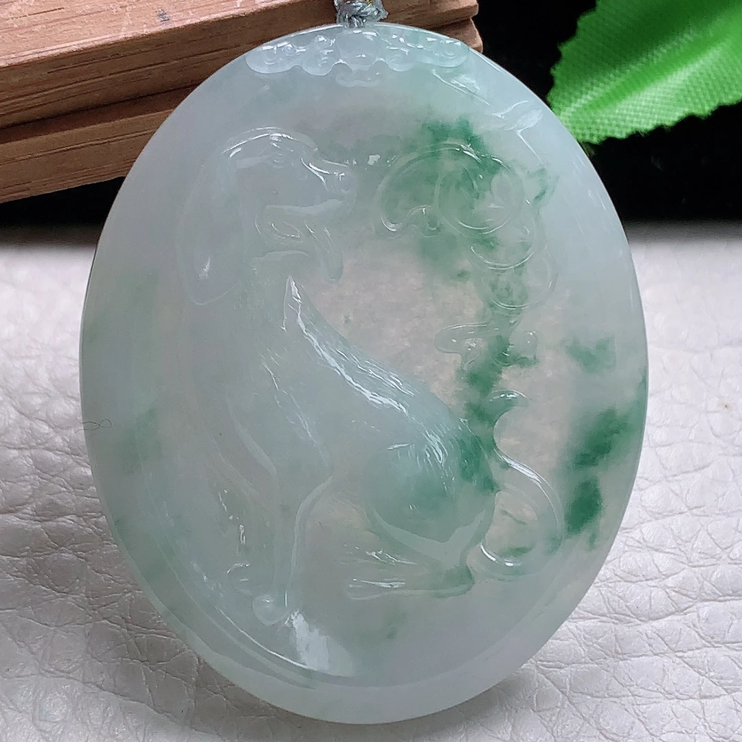 rp实拍50*41.2*6.3缅甸翡翠精雕旺财吊坠冰飘花生肖狗玉坠冰透