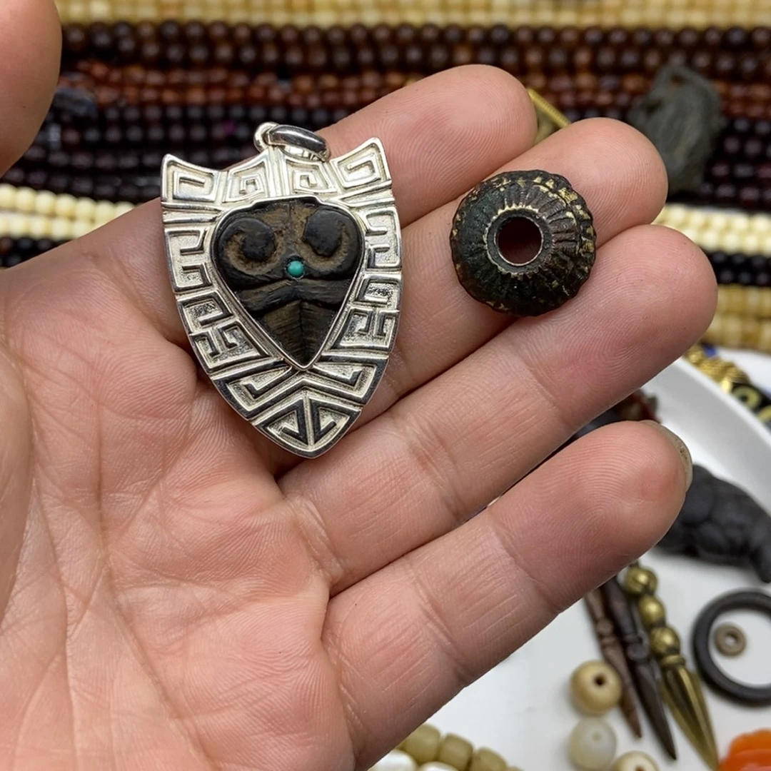 白玉菩提吊坠?***55669999999999696