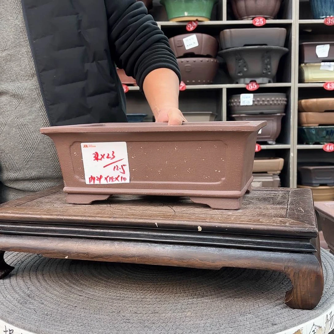 紫砂花盆紫砂的味道很好闻