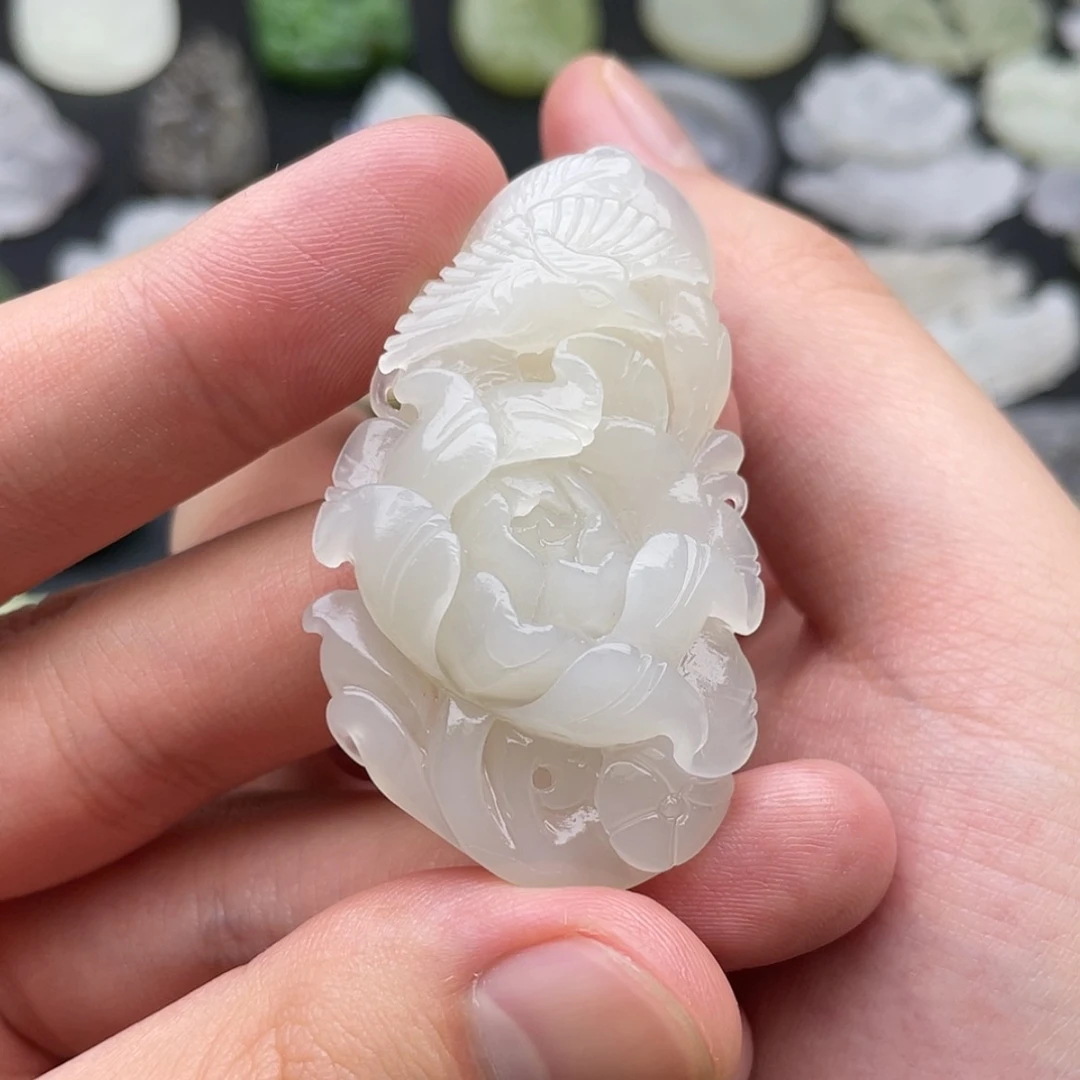 【闪购商品】颈饰未镶嵌和田玉