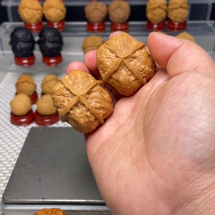 文玩核桃把件17包罗万象