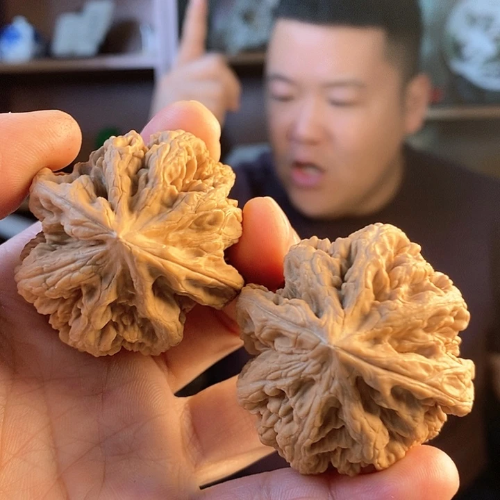 文玩核桃把件大粗筋44吃68