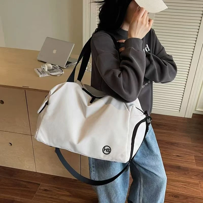 大容量短途旅行包女轻便出差手提行李包男单肩包运动健身包收纳袋