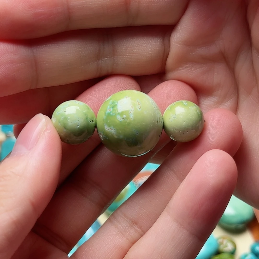 未镶嵌绿松石珠宝奇石