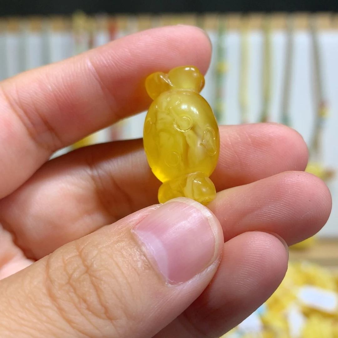 未镶嵌琥珀裸石特价