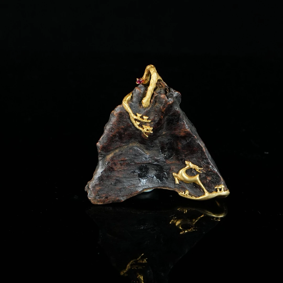 DY-B6376 惠安沉水吊坠 4.46×5.46×0.73cm  8.74g