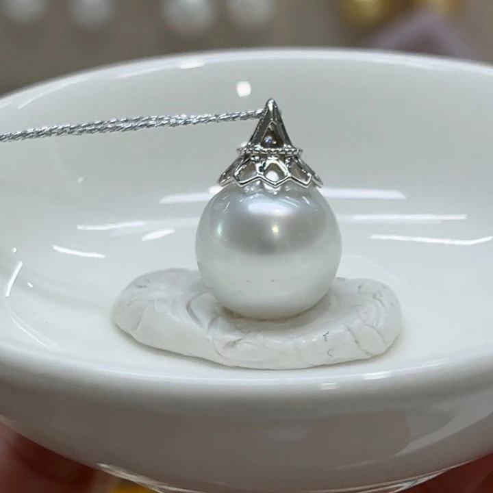 18K金镶嵌颈饰海水珍珠13-14mm 66号
