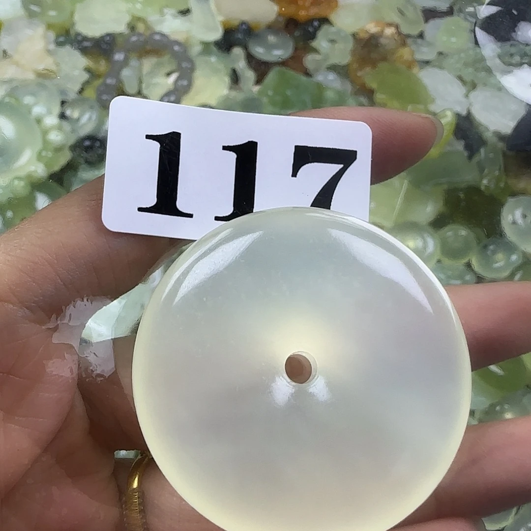 蛇纹石玉未镶嵌岫玉吊坠