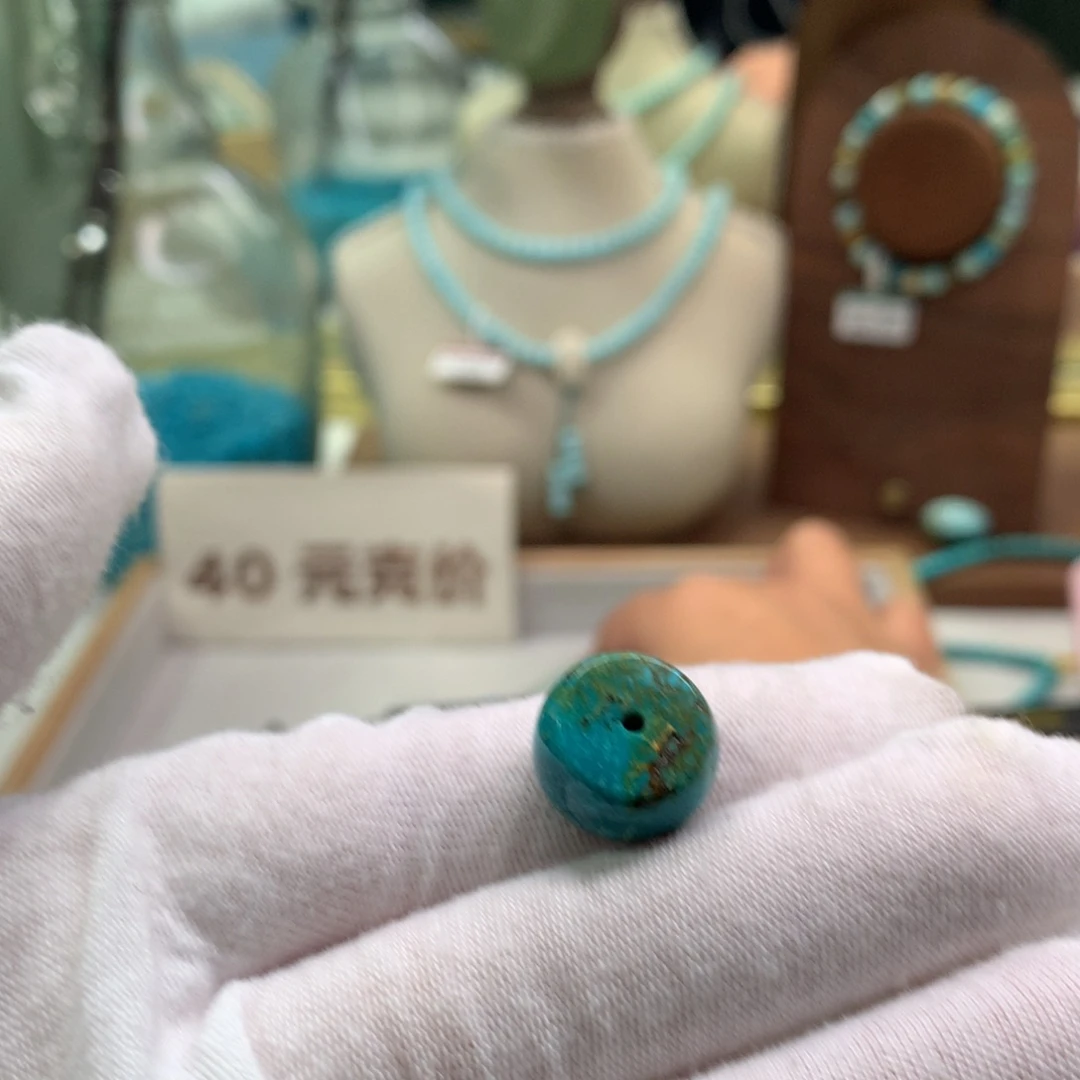 绿松石未镶嵌饰品