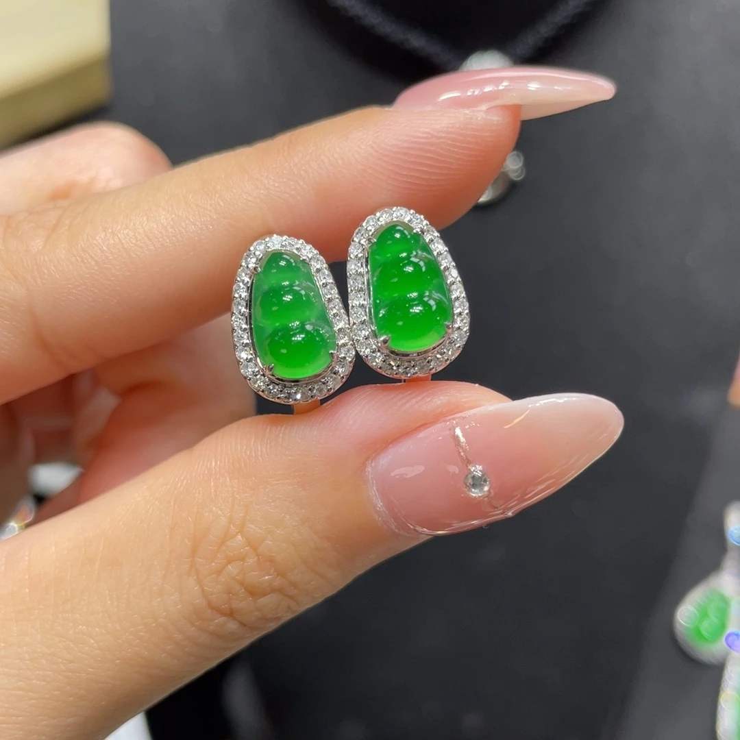 翡翠颈饰18K金镶嵌天然缅甸翡翠a货