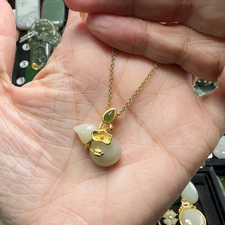 和田玉银S925镶嵌颈饰