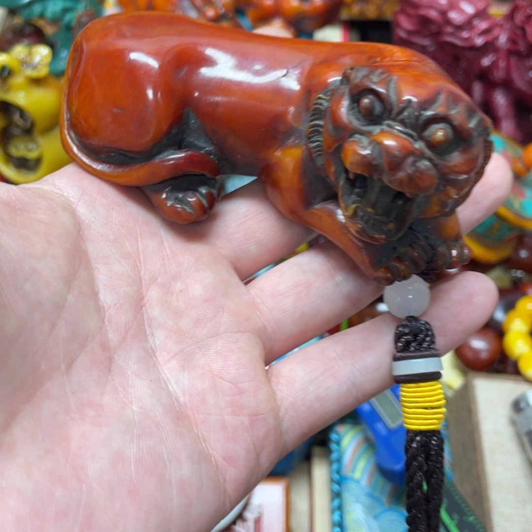 未镶嵌琥珀裸石康巴