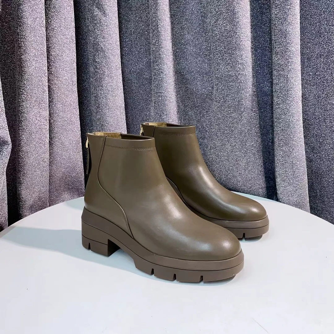 C425 咖啡色 秋冬粗跟圆头女真皮短靴 时尚厚底靴