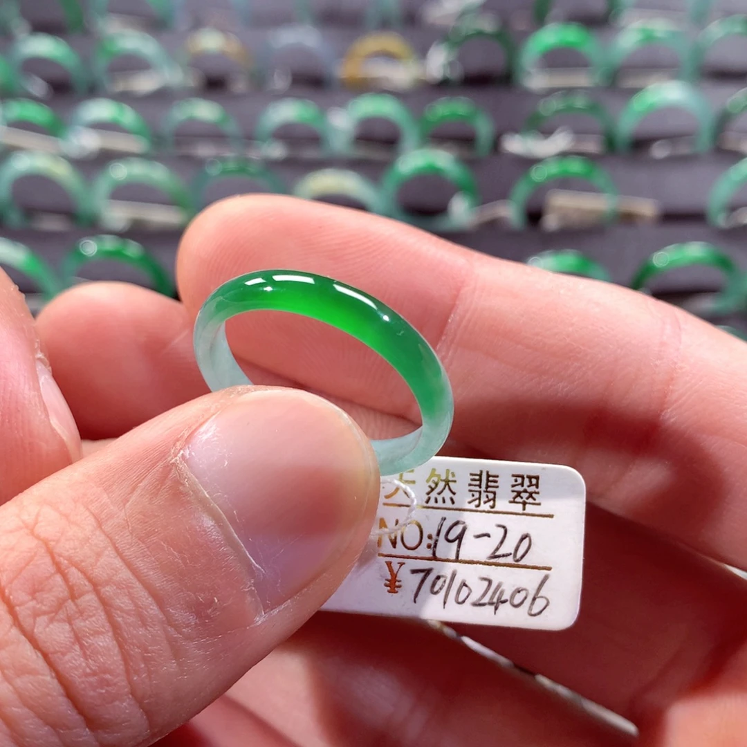 翡翠未镶嵌戒指翡翠戒指