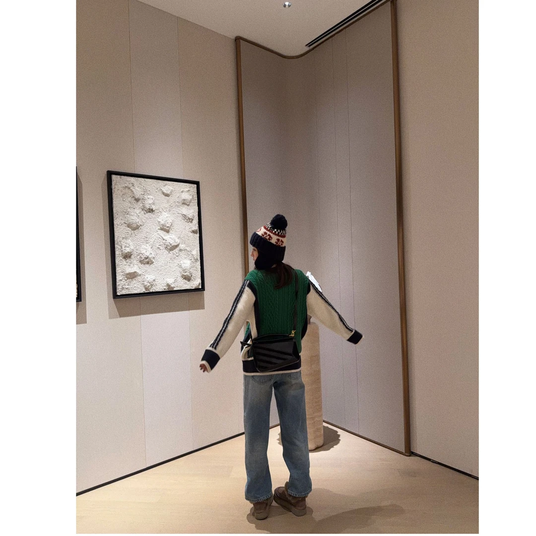 BETTER JOELAY-【拼色棒球衫】开衫气质毛衣百搭洋气韩版LL6378