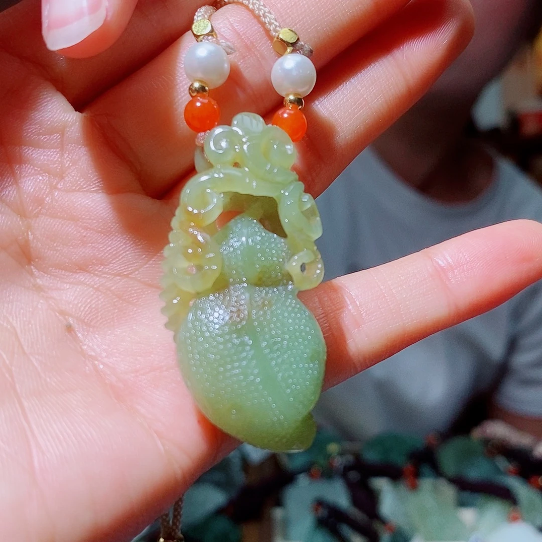 颈饰未镶嵌和田玉