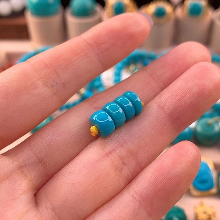 绿松石配饰未镶嵌