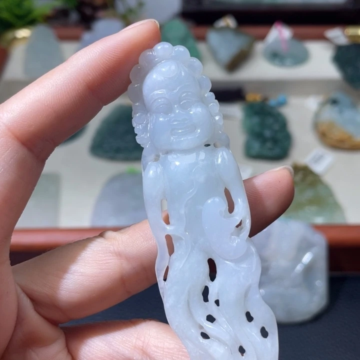 电***！翡翠未镶嵌颈饰翡翠