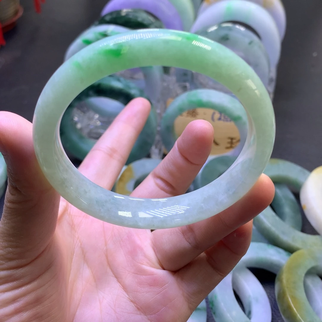 未镶嵌翡翠定制翡翠热**乐