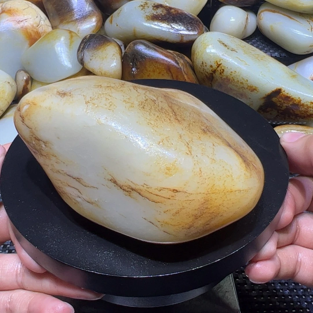 和田玉（子料）未镶嵌吊坠(不含链)420克