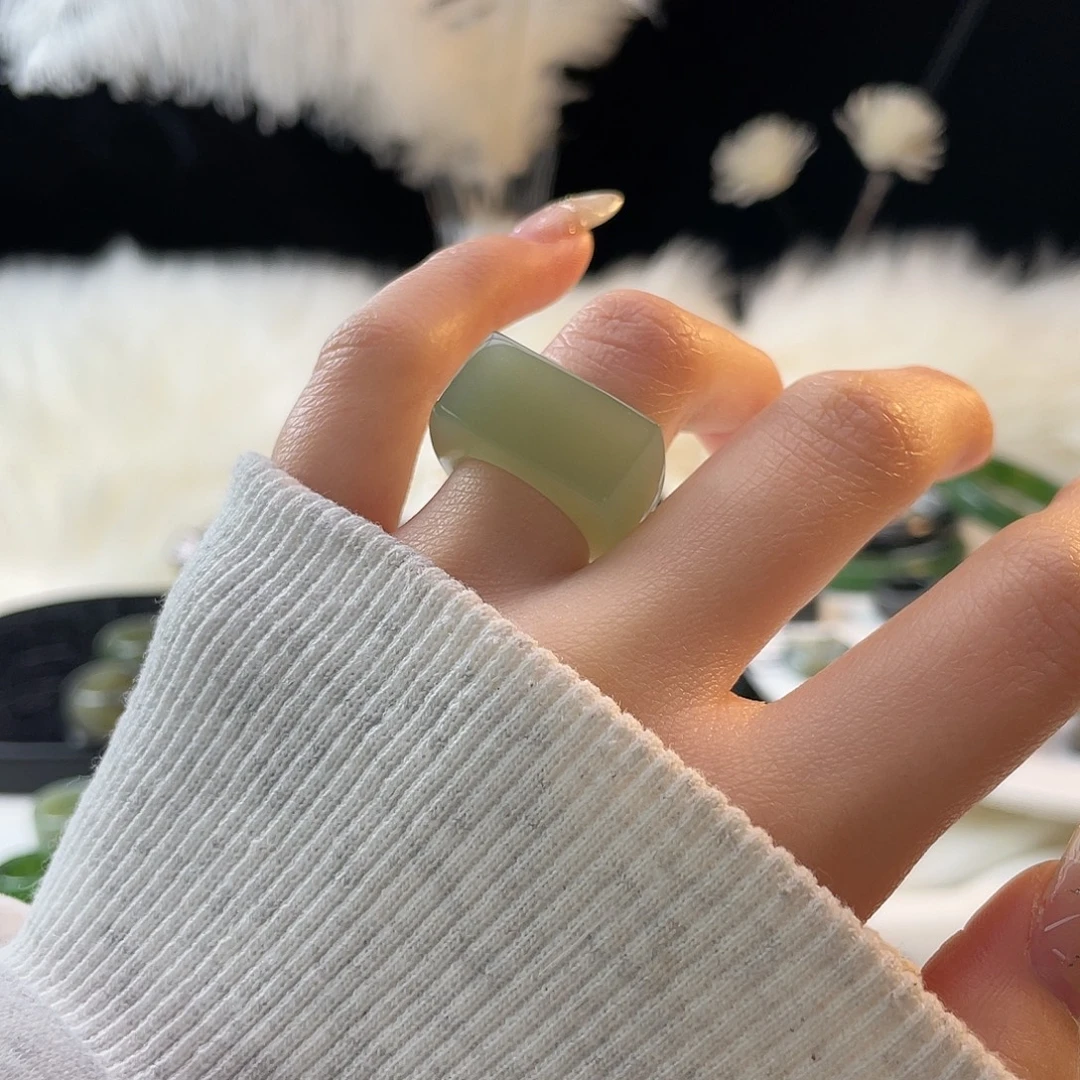 和田玉未镶嵌戒指k12晴水绿马鞍16.3mm