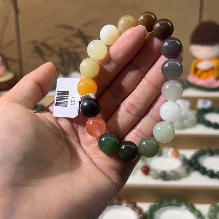 和田玉未镶嵌手串