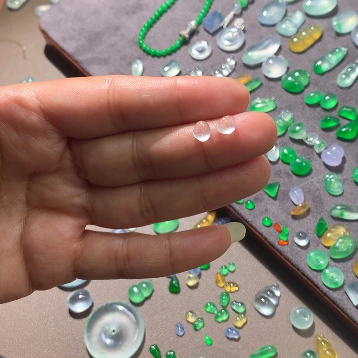 翡翠裸石玻璃贝壳