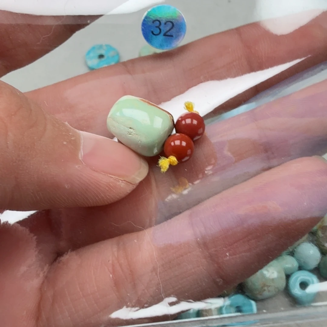 南红玛瑙未镶嵌珠宝奇石