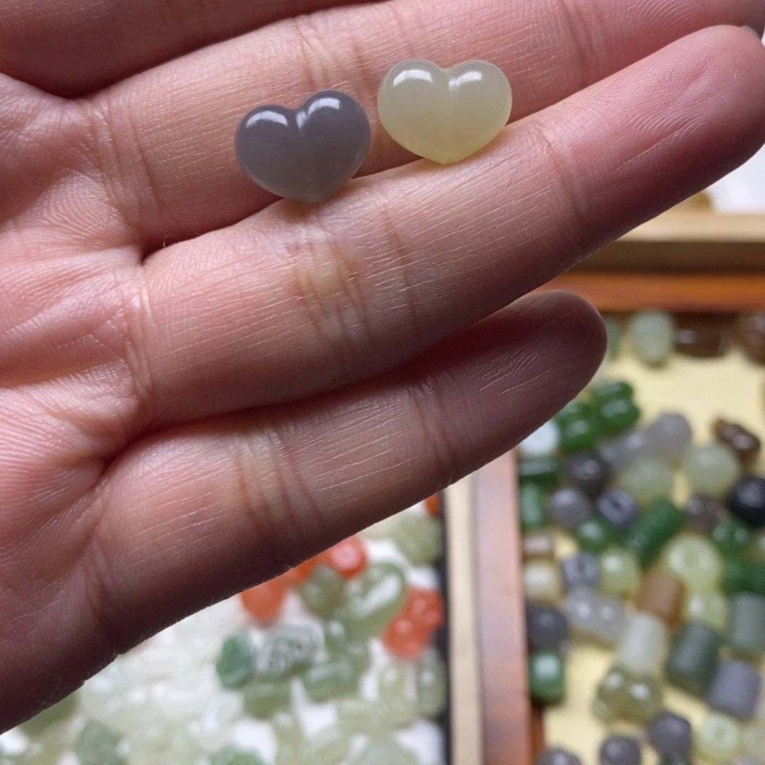 和田玉未镶嵌颈饰拍一发一