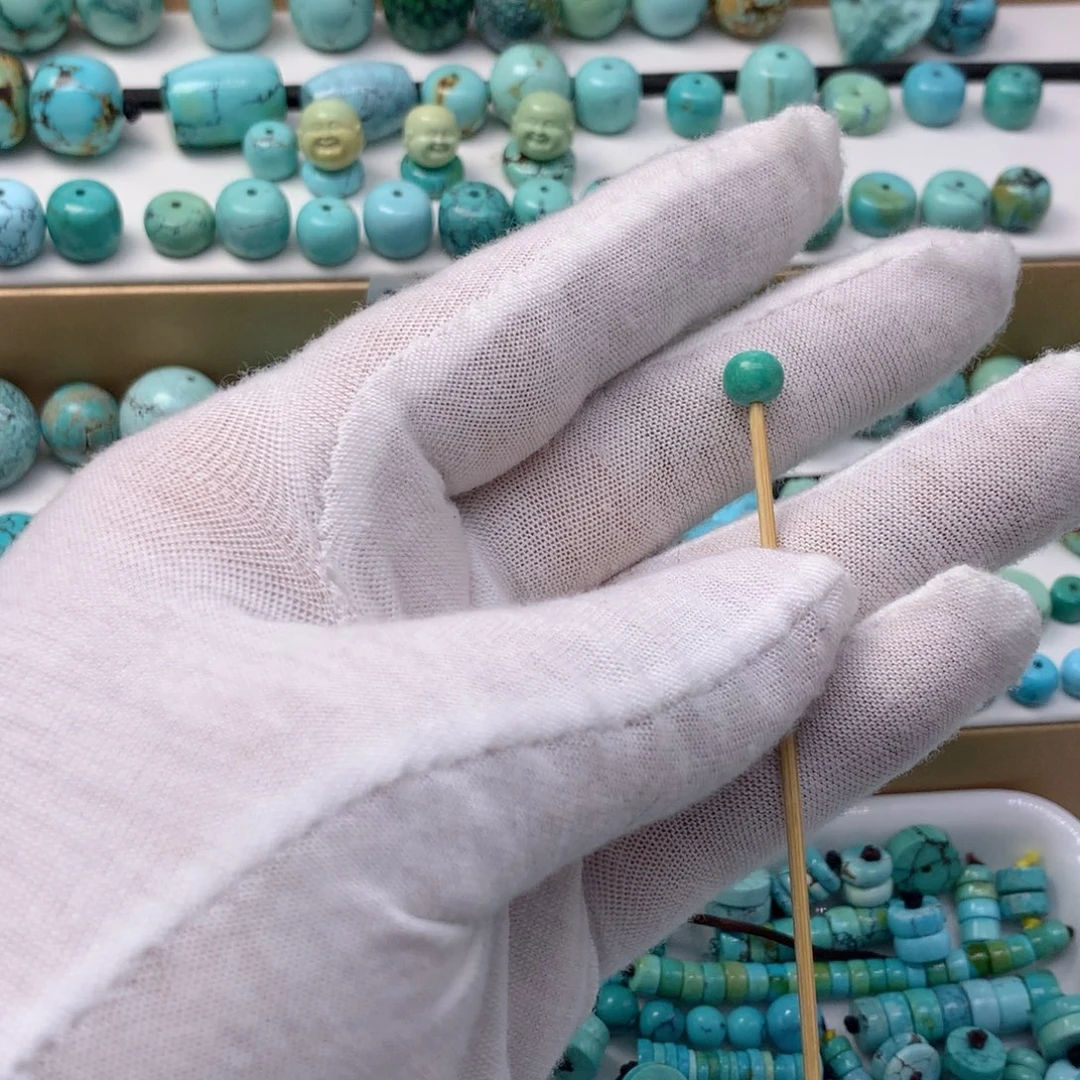 绿松石未镶嵌挂件