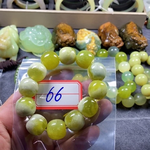 未镶嵌蛇纹石玉手链