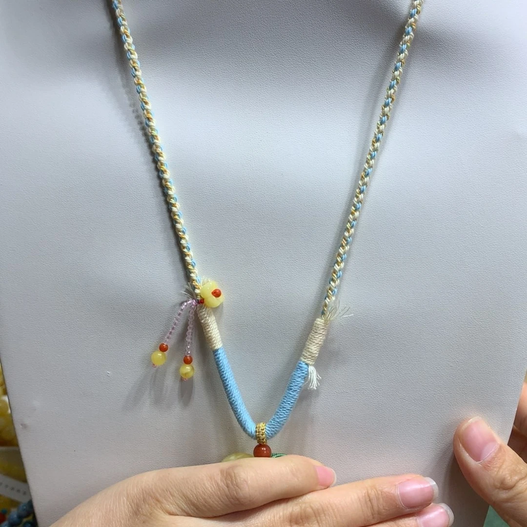蜜蜡未镶嵌颈饰挂绳