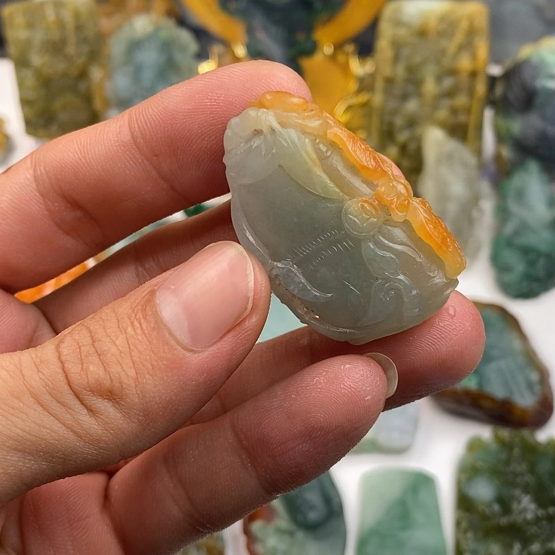 定制翡翠未镶嵌翡翠