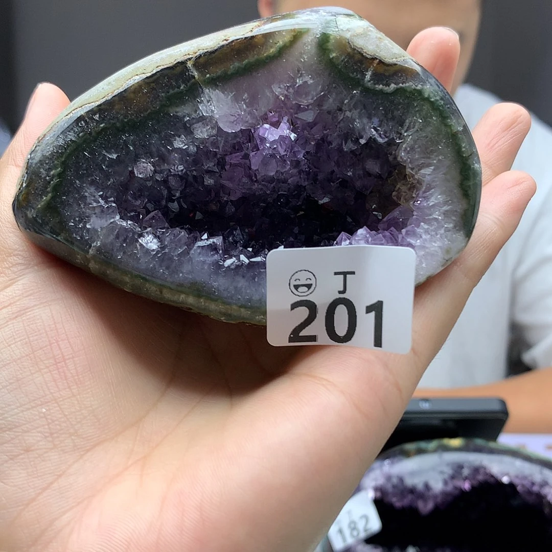 未镶嵌大型摆件（非配饰）水晶