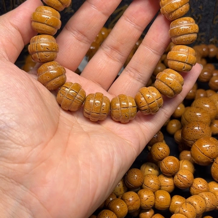 脑纹桃核，腰缠万贯，尺寸17