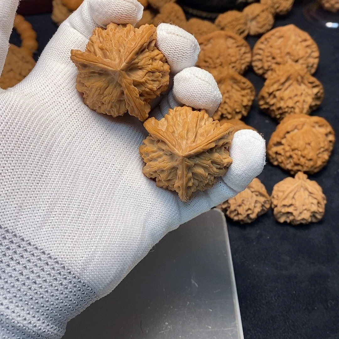 好***哥文玩核桃把件文玩核桃盘山三棱