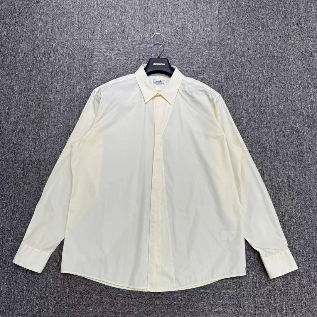 99新 Hermes/爱马仕 Hermes 纯色衬衫/42码/编码15315